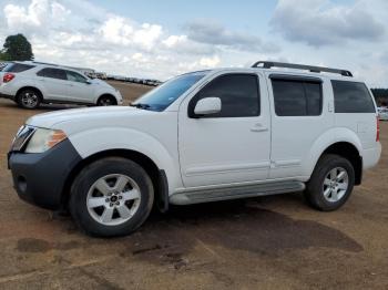  Salvage Nissan Pathfinder