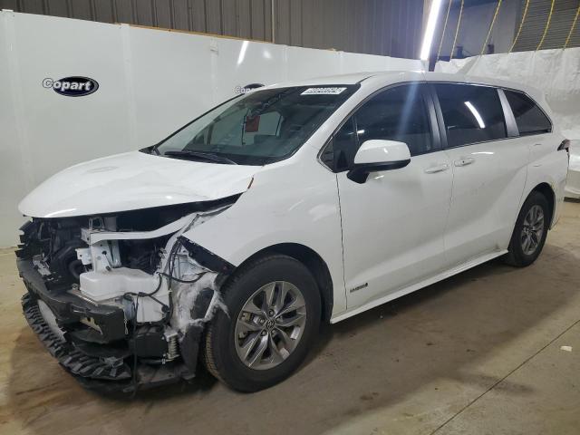  Salvage Toyota Sienna