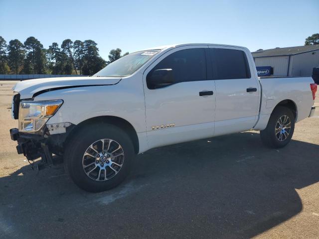  Salvage Nissan Titan