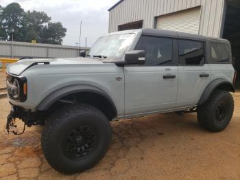  Salvage Ford Bronco