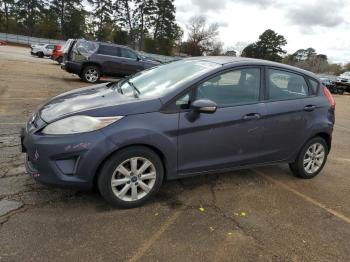  Salvage Ford Fiesta