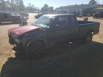  Salvage Chevrolet S-10