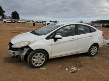  Salvage Ford Fiesta