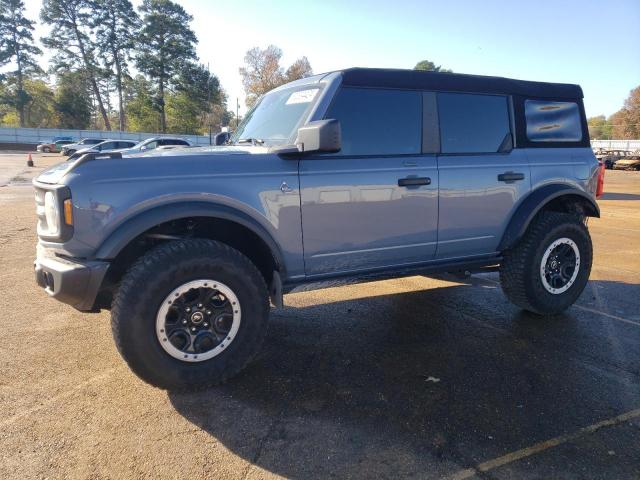  Salvage Ford Bronco