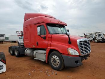  Salvage Freightliner Cascadia 1