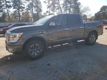  Salvage Nissan Titan