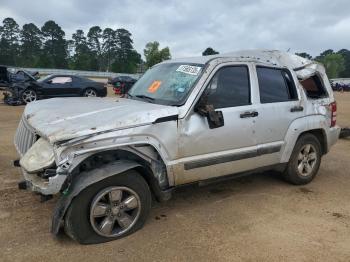  Salvage Jeep Liberty