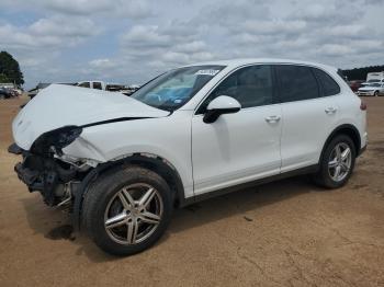  Salvage Porsche Cayenne
