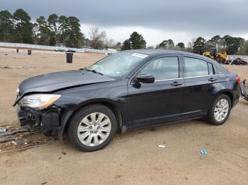  Salvage Chrysler 200