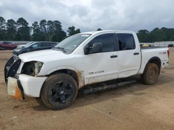  Salvage Nissan Titan