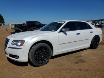  Salvage Chrysler 300
