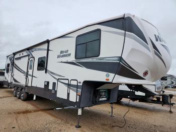  Salvage Roadtrek Motorhomes Trailer