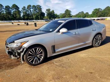  Salvage Kia Stinger