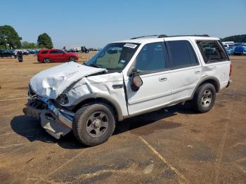 Salvage Ford Expedition