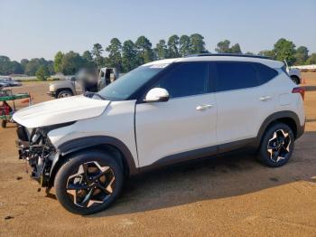  Salvage Kia Seltos