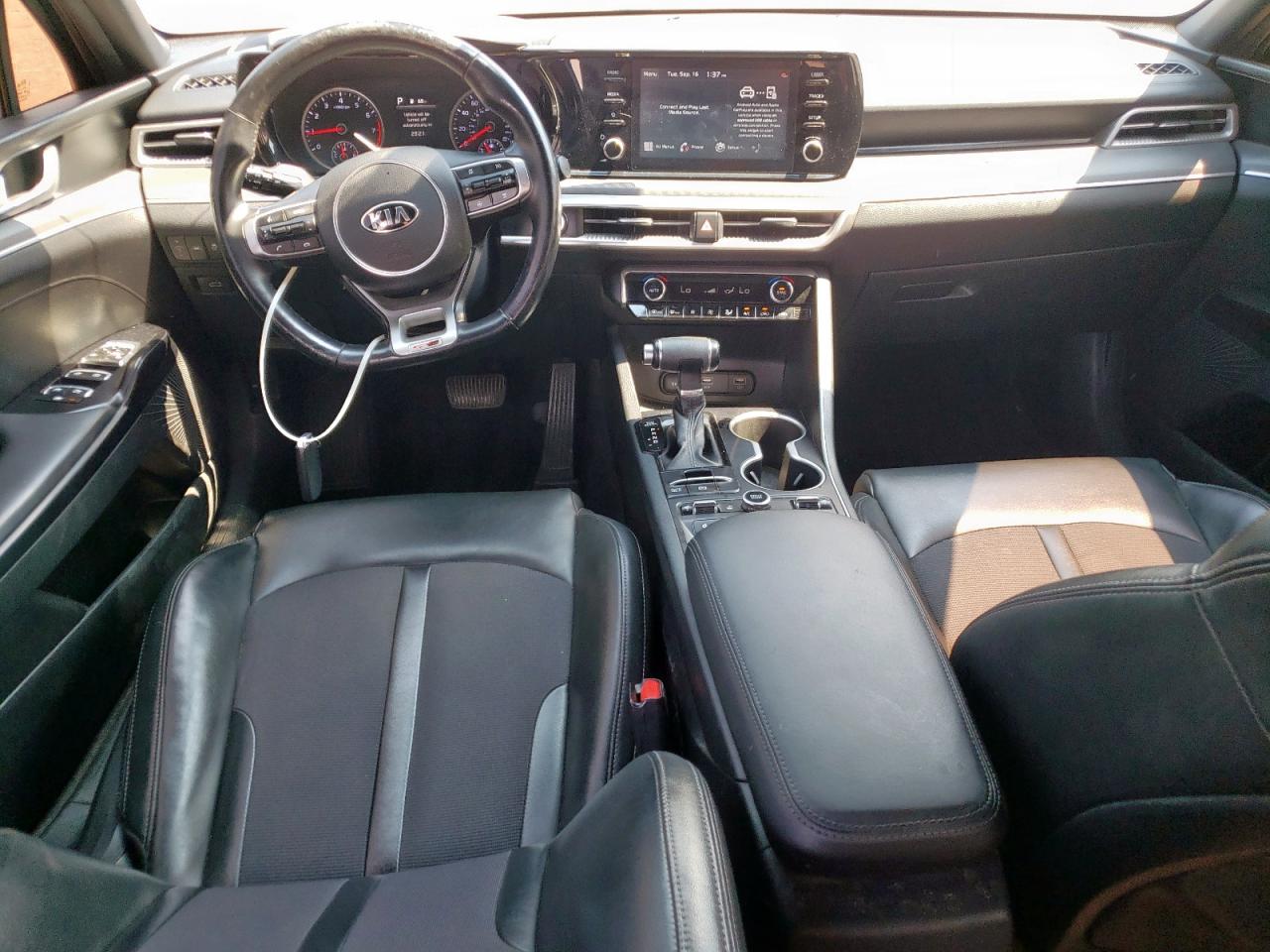 Kia K5 Gt Line Image 4