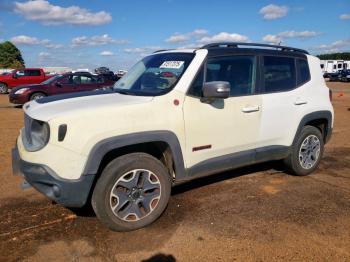  Salvage Jeep Renegade