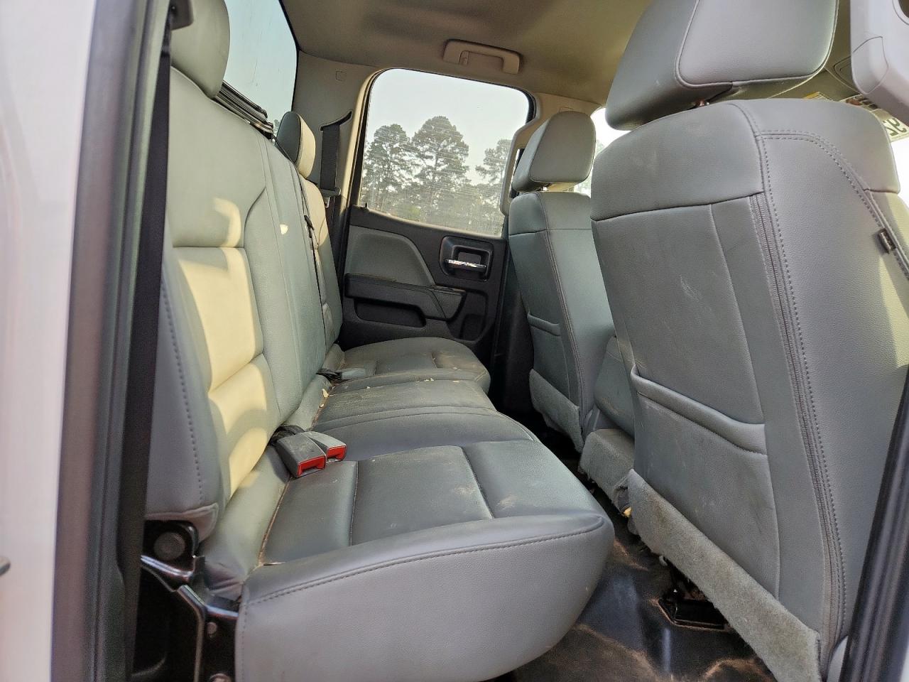 GMC Sierra C1500 Image 9