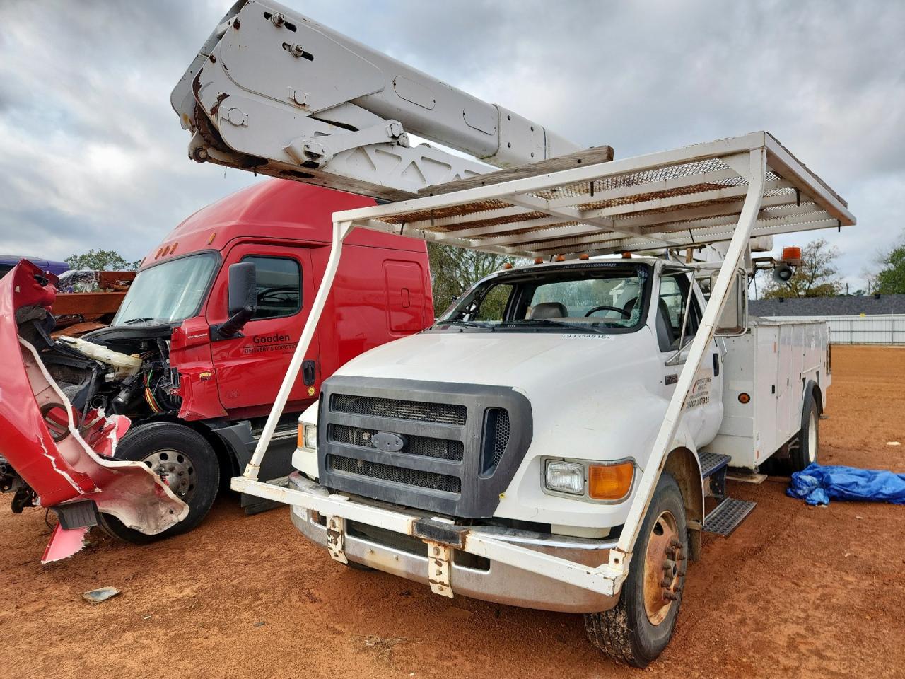 Ford F-750 Super Duty Image 9