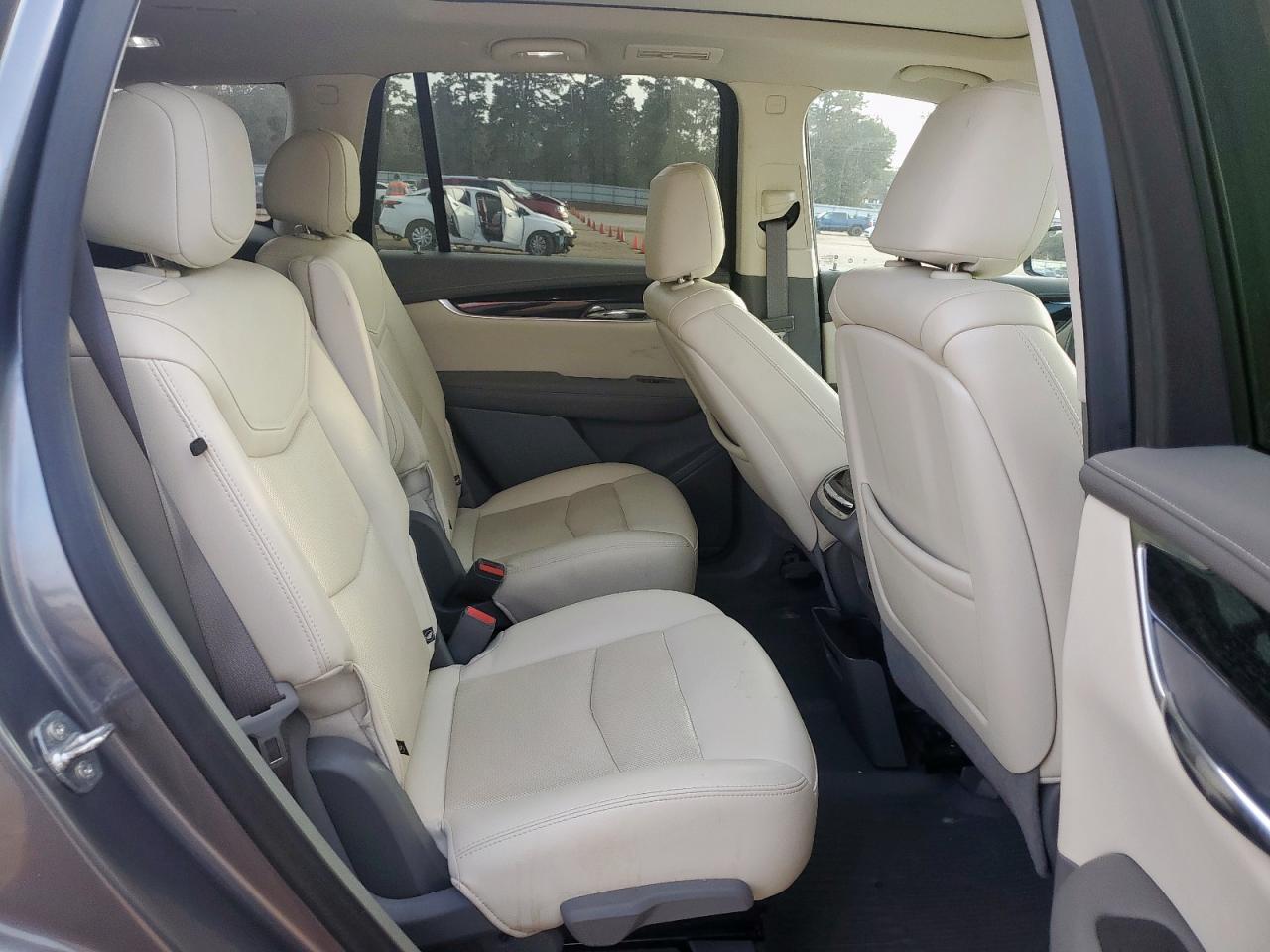 Cadillac XT6 Premium Luxury Image 7