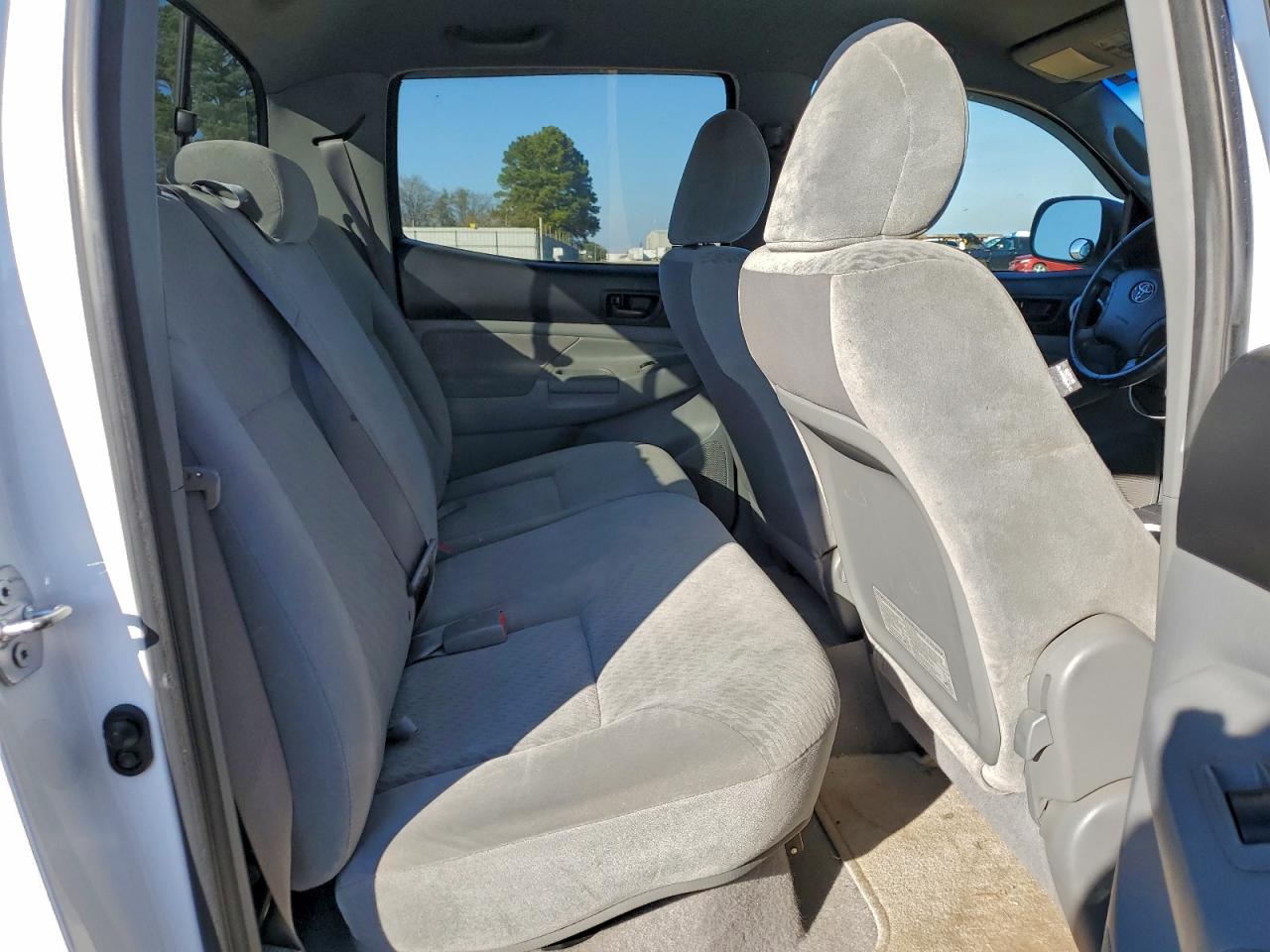 Toyota Tacoma Double Cab Prerunner Image 8