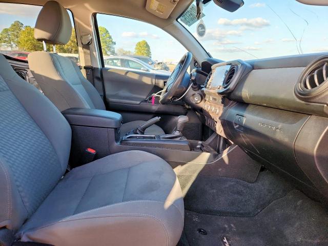 Toyota Tacoma Double Cab Image 11