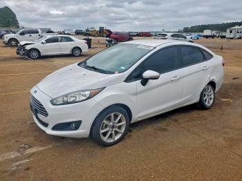  Salvage Ford Fiesta
