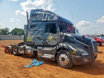  Salvage Volvo Vnl