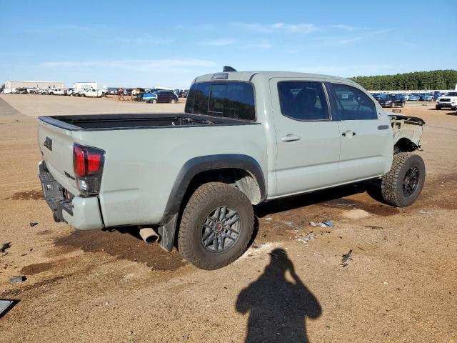 Toyota Tacoma Double Cab Image 2