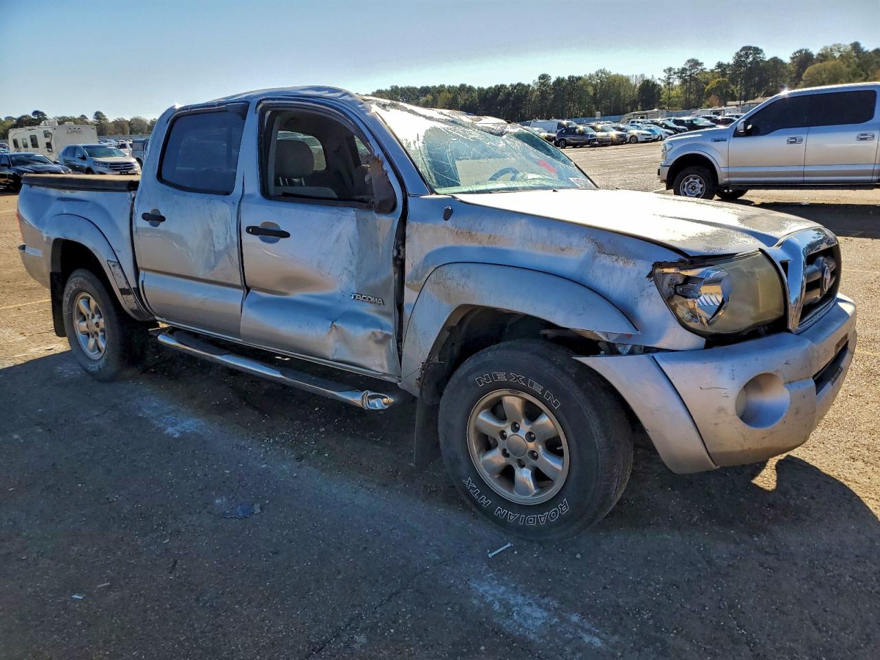 Toyota Tacoma Double Cab Prerunner Image 4
