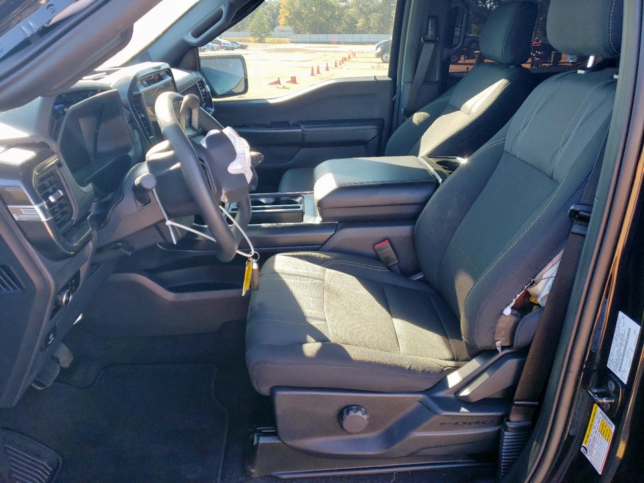 Ford F-150 Stx Image 10