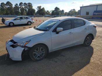  Salvage Toyota Yaris