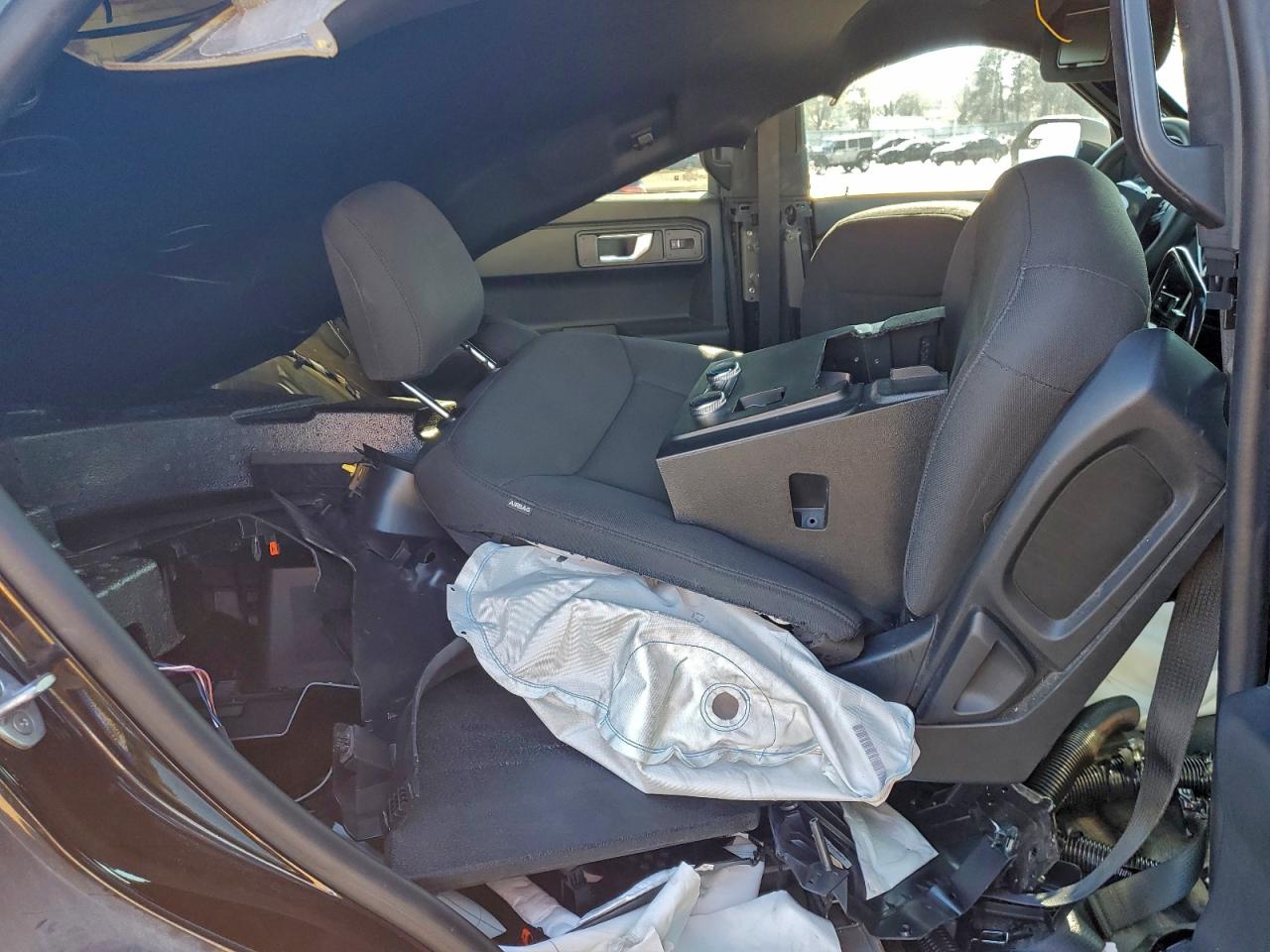 Ford Explorer Police Interceptor Image 11