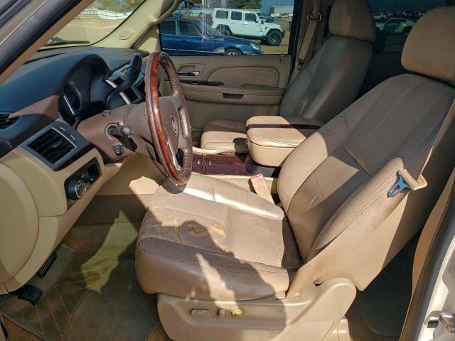 Cadillac Escalade Image 7
