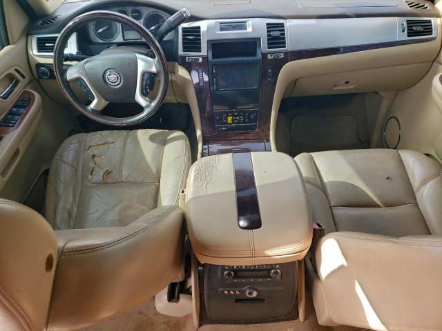 Cadillac Escalade Image 9