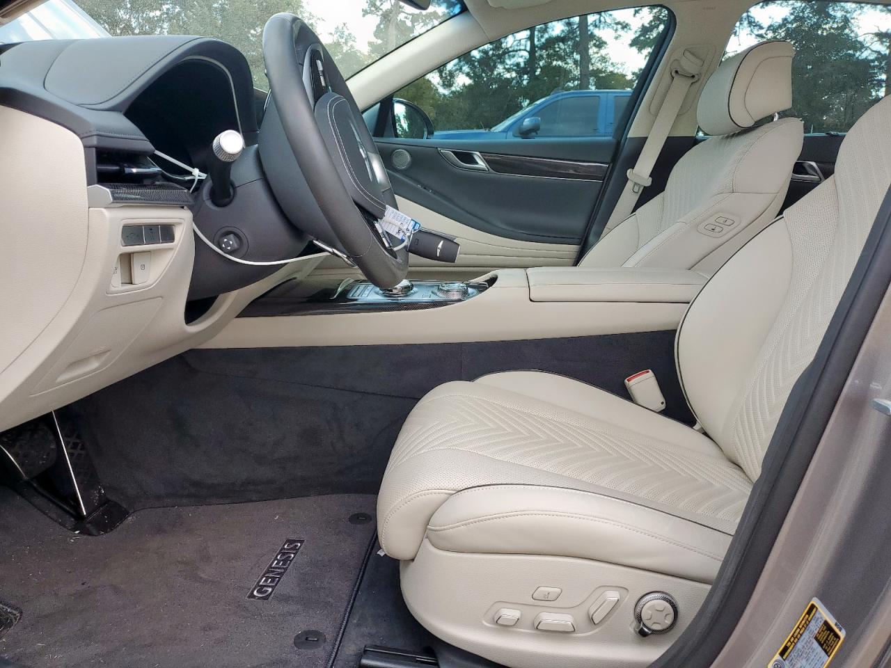 Genesis G80 Base Image 7