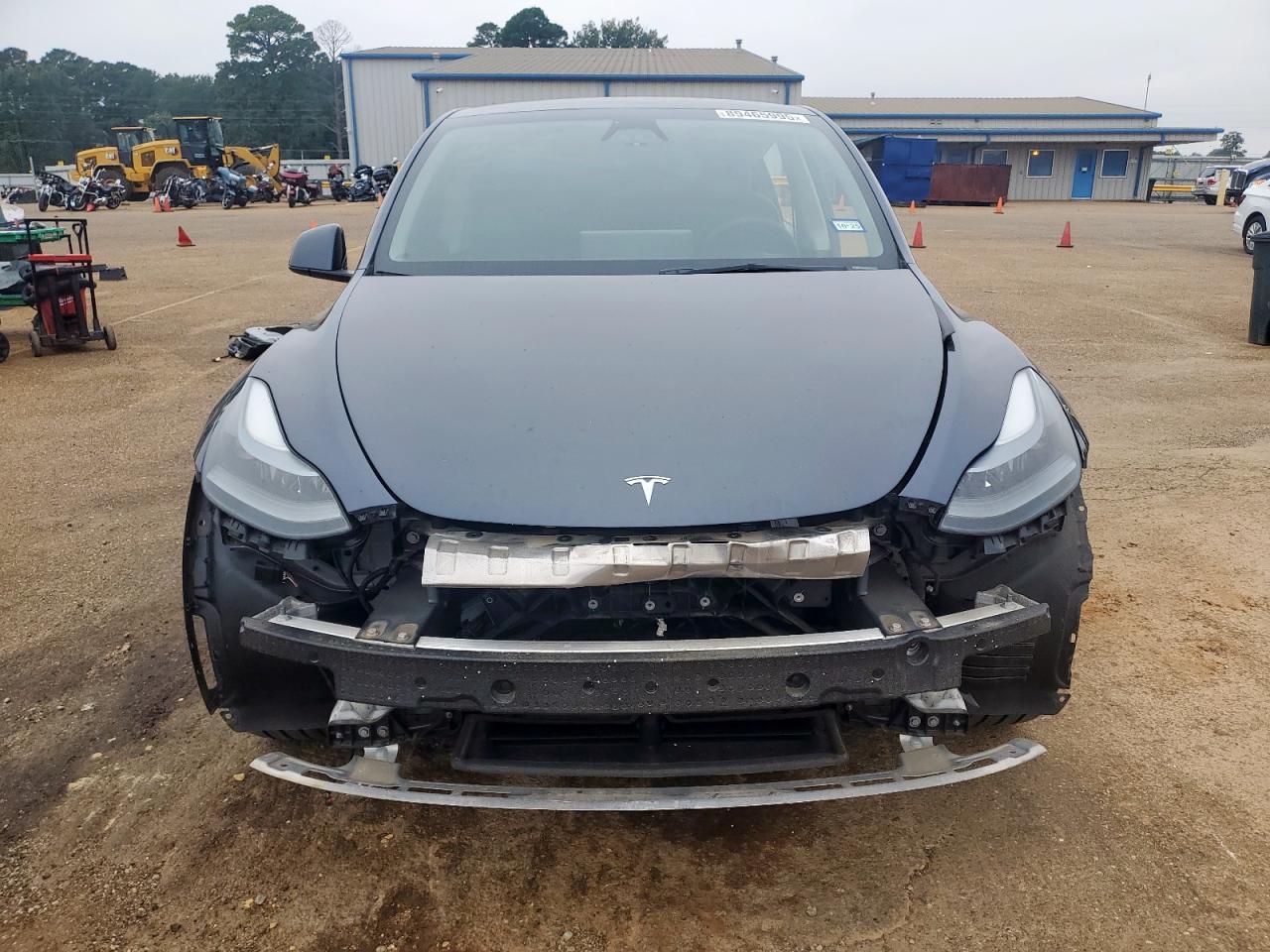 Tesla Model Y Image 11
