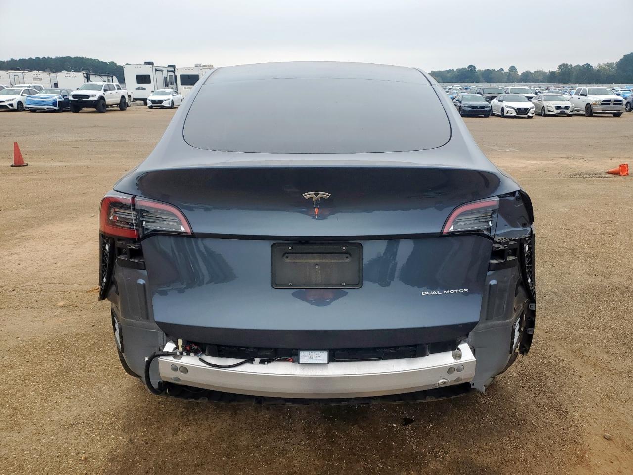 Tesla Model Y Image 6