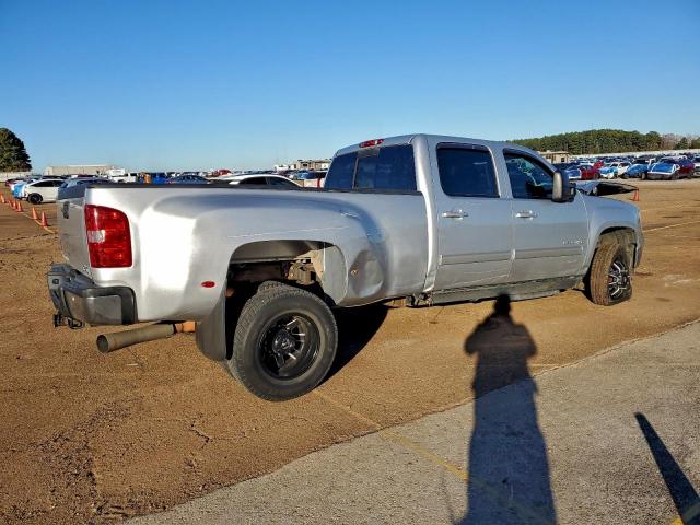 GMC Sierra K3500 Slt Image 2