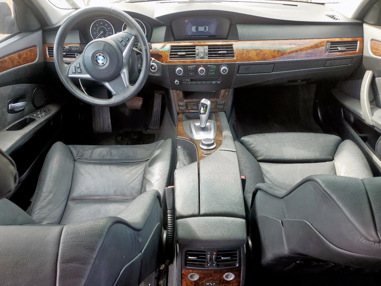 BMW 5 Series I Image 4