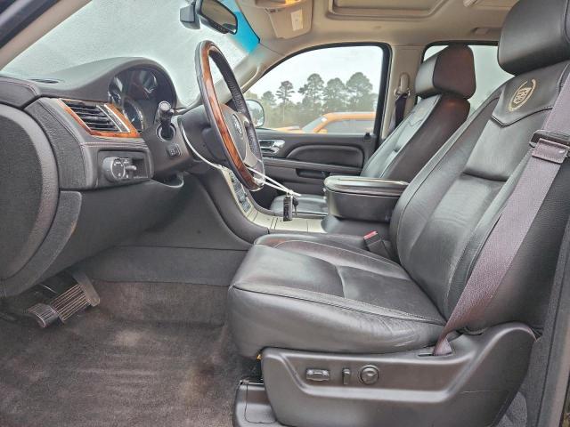 Cadillac Escalade Platinum Image 5