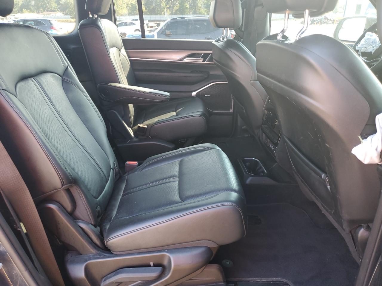 Jeep Wagoneer Series Ii Image 11