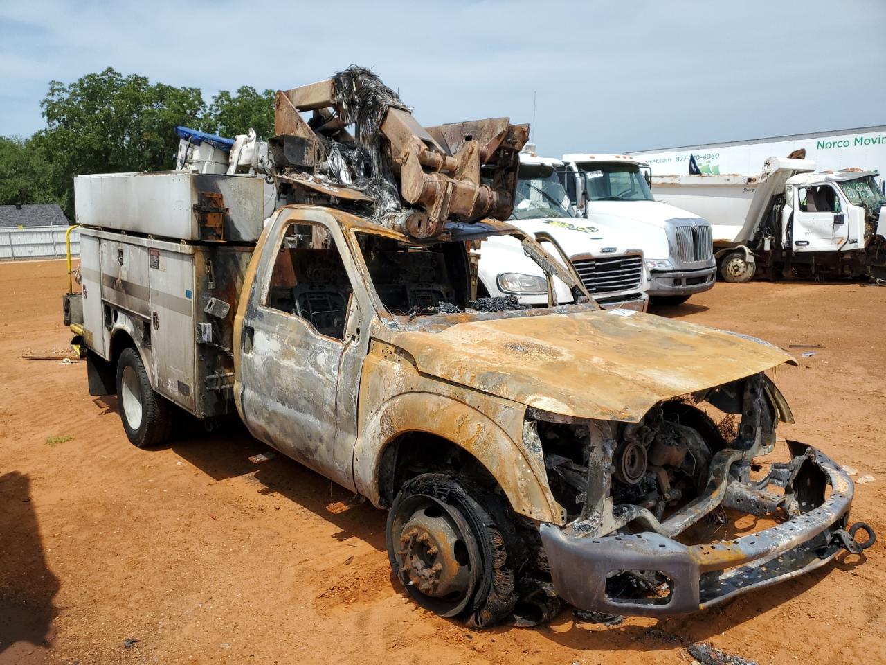 Ford F-550 Super Duty Image 5