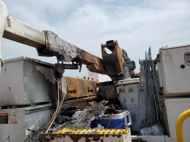 Ford F-550 Super Duty Image 9