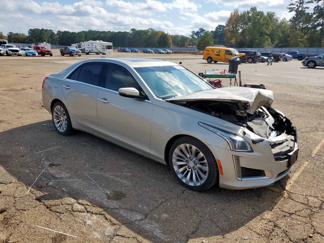 Cadillac CTS Luxury Collection Image 2