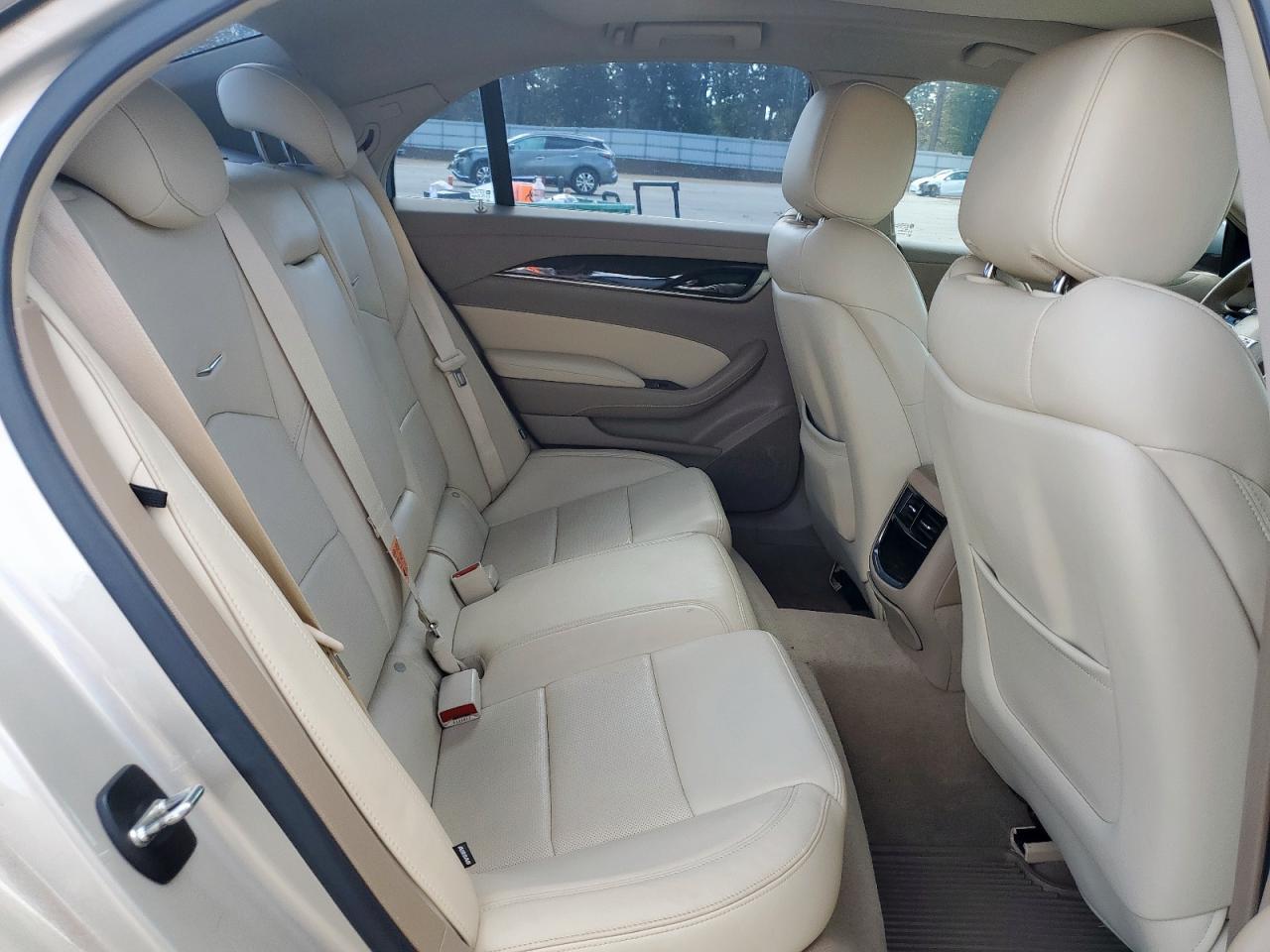 Cadillac CTS Luxury Collection Image 10