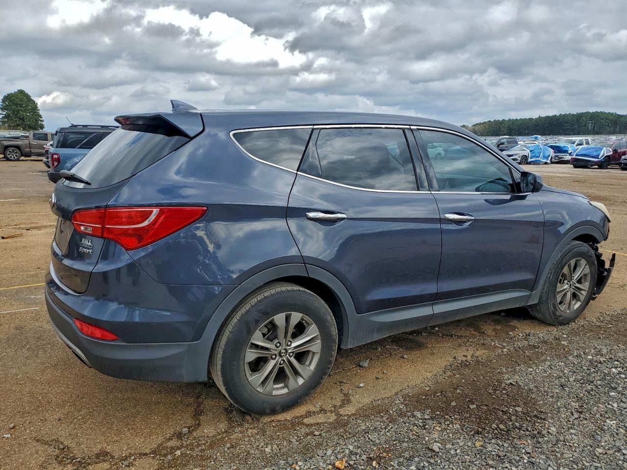 Hyundai SANTA FE Image 13