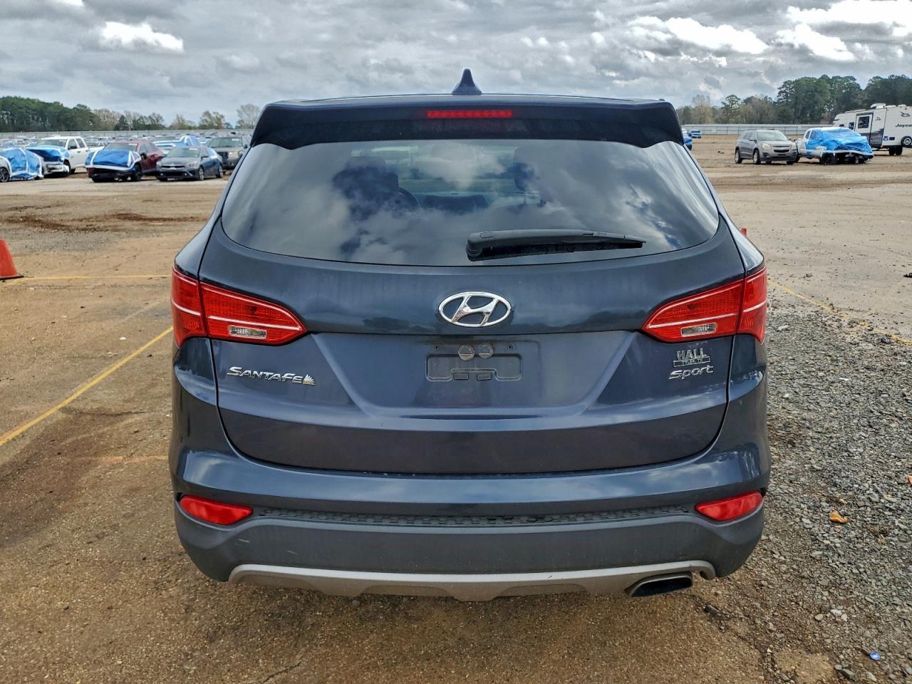 Hyundai SANTA FE Image 4