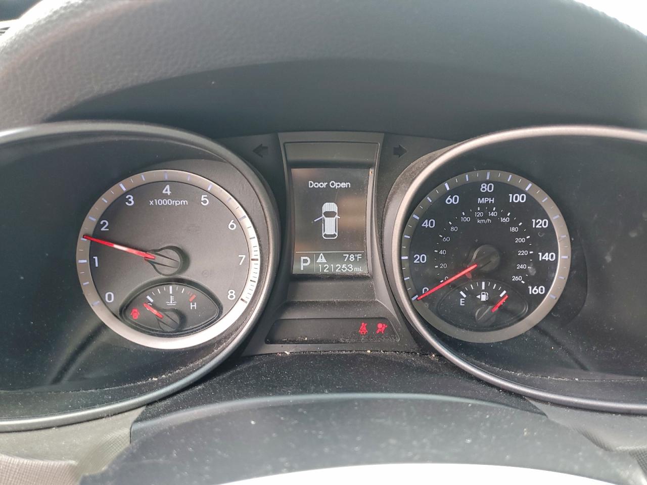 Hyundai SANTA FE Image 5