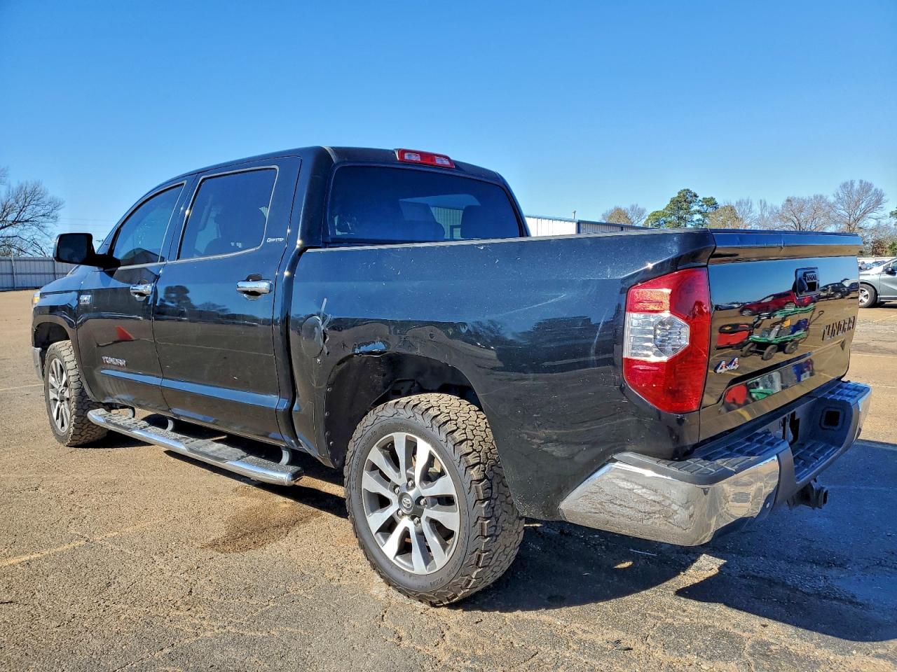 Toyota Tundra Crewmax Limited Image 5